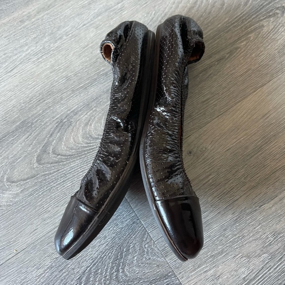 Lanvin Perforated Cal Toe Ballet Flats - Picture 4 of 5